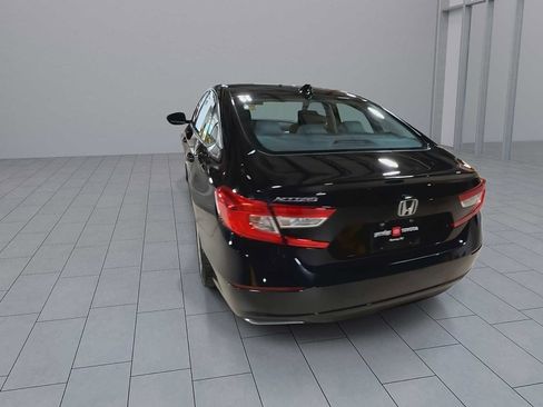 Used 2019 Honda Accord LX image 7