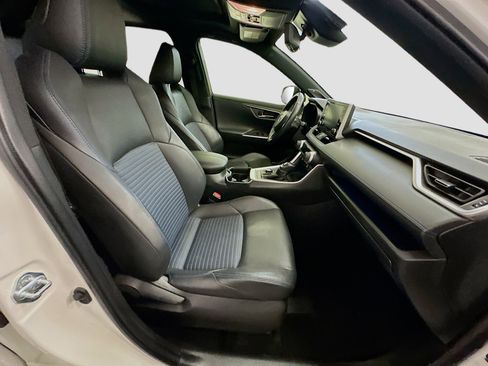 Used 2020 Toyota RAV4 XSE image 34