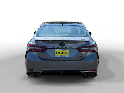 Used 2024 Toyota Camry XSE FWD image 4