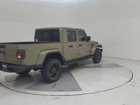 New 2025 Jeep Gladiator Sport image 15