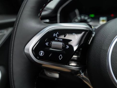 New 2026 Jaguar F-PACE SVR 575 Edition AWD/4WD image 24