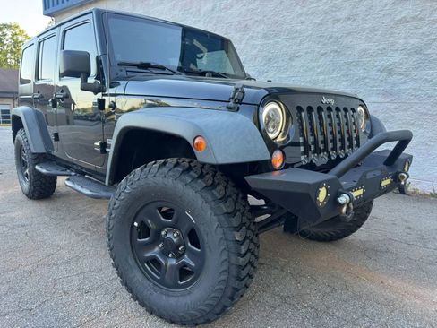 Used 2014 Jeep Wrangler Unlimited Sport w/ Quick Order Package 24S AWD/4WD image 1
