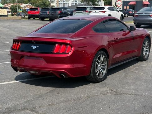 Used 2016 Ford Mustang Coupe RWD image 13
