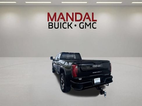 Used 2024 GMC Sierra 3500 Denali Ultimate AWD/4WD image 7