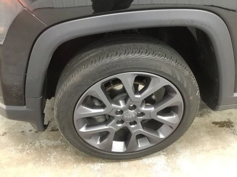 Used 2021 Jeep Compass Latitude AWD/4WD image 4