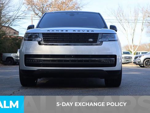 Used 2023 Land Rover Range Rover SE image 4