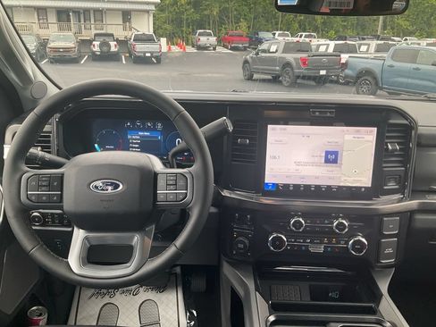 New 2026 Ford F250 Lariat w/ Chrome Package AWD/4WD image 21