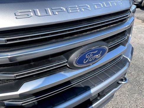 Used 2022 Ford F250 Platinum image 34