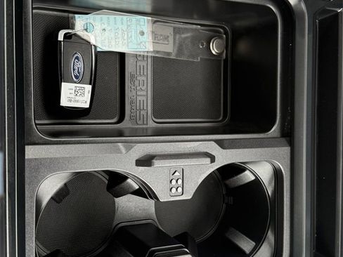 Used 2025 Ford F350 Platinum w/ FX4 Off-Road Package image 29