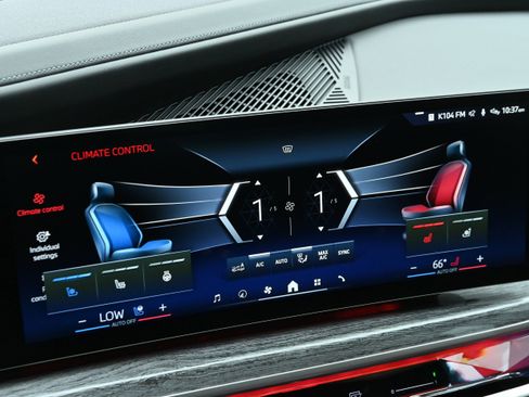 Certified 2024 BMW 760i xDrive AWD/4WD image 20
