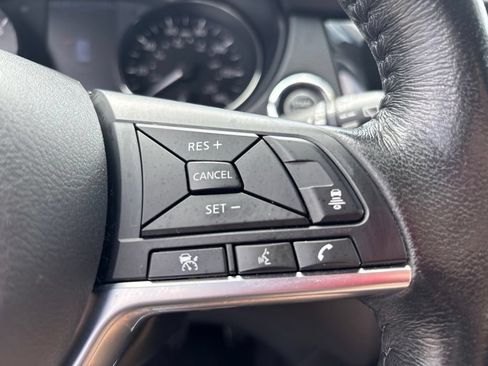 Used 2018 Nissan Rogue SL w/ Premium Package AWD/4WD image 23