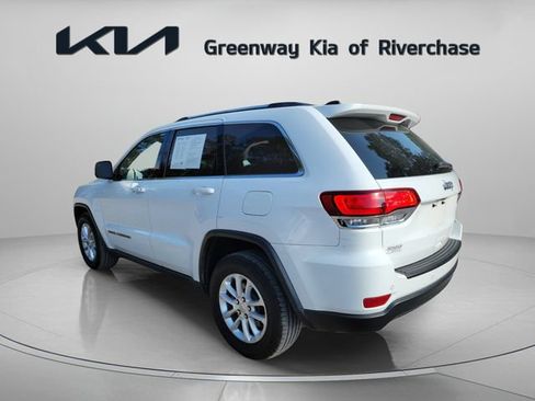 Used 2021 Jeep Grand Cherokee Laredo RWD image 4