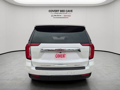 Used 2023 GMC Yukon SLT w/ SLT Premium Package image 8