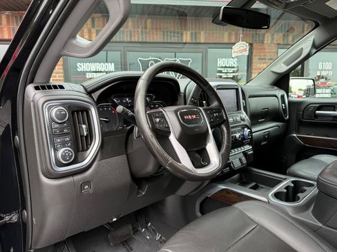 Used 2021 GMC Sierra 1500 SLT w/ SLT Premium Package AWD/4WD image 12