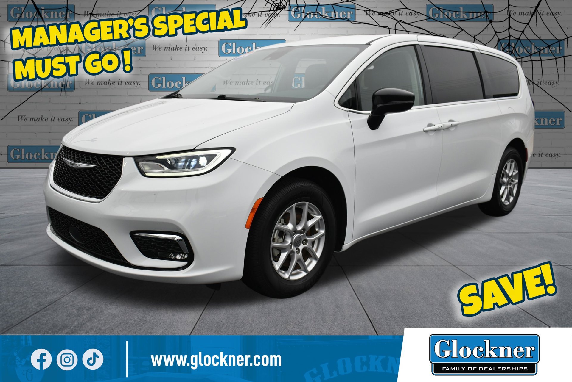 Used 2024 Chrysler Pacifica Touring-L FWD image 1