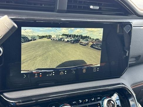 New 2026 GMC Sierra 2500 AT4 w/ AT4 Premium Plus Package AWD/4WD image 33