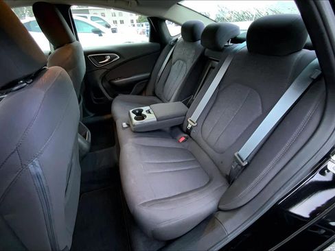 Used 2015 Chrysler 200 LX image 19