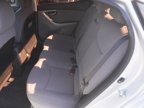 Used 2015 Hyundai Elantra SE w/ Option Group 02 image 12