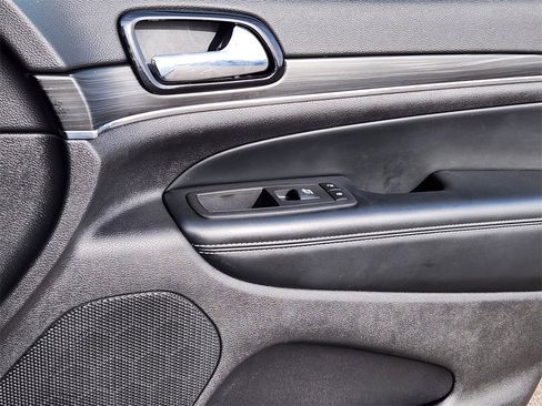 Used 2021 Jeep Grand Cherokee Limited w/ Quick Order Package 28K 80th image 13