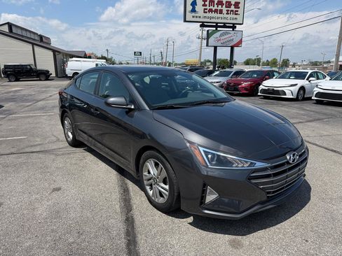 Used 2020 Hyundai Elantra SEL FWD image 4