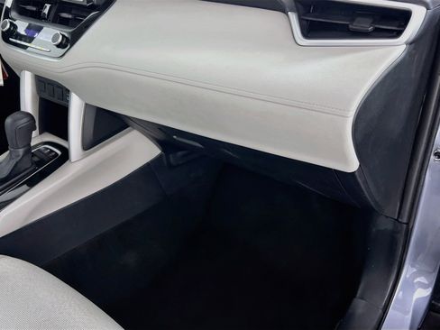 Used 2024 Toyota Corolla Cross L FWD image 33