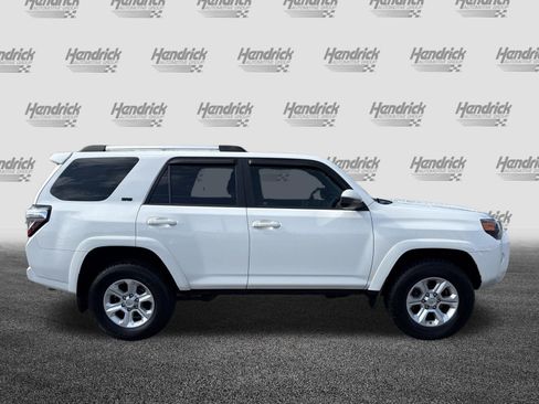 Used 2019 Toyota 4Runner SR5 AWD/4WD image 11