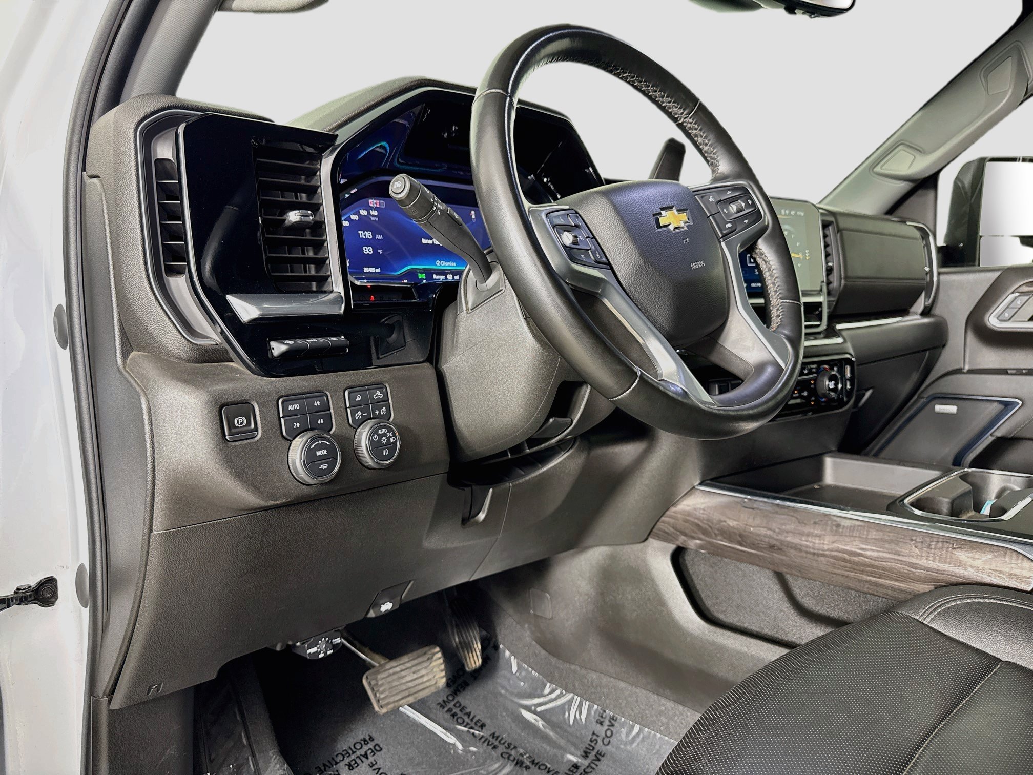 Used 2024 Chevrolet Silverado 3500 LTZ w/ LTZ Plus Package AWD/4WD image 11