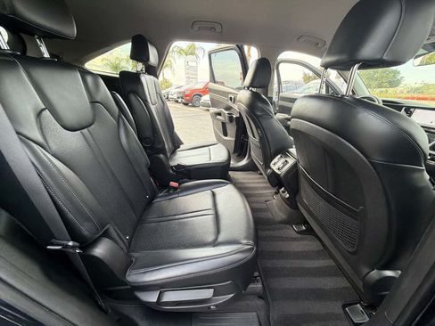 Used 2024 Kia Sorento EX AWD/4WD image 25