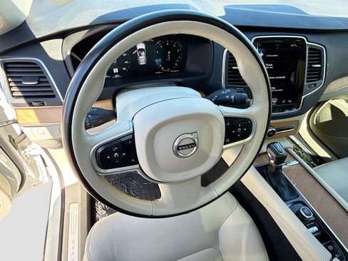 Used 2021 Volvo XC90 T6 Momentum w/ Protection Package Premier image 39