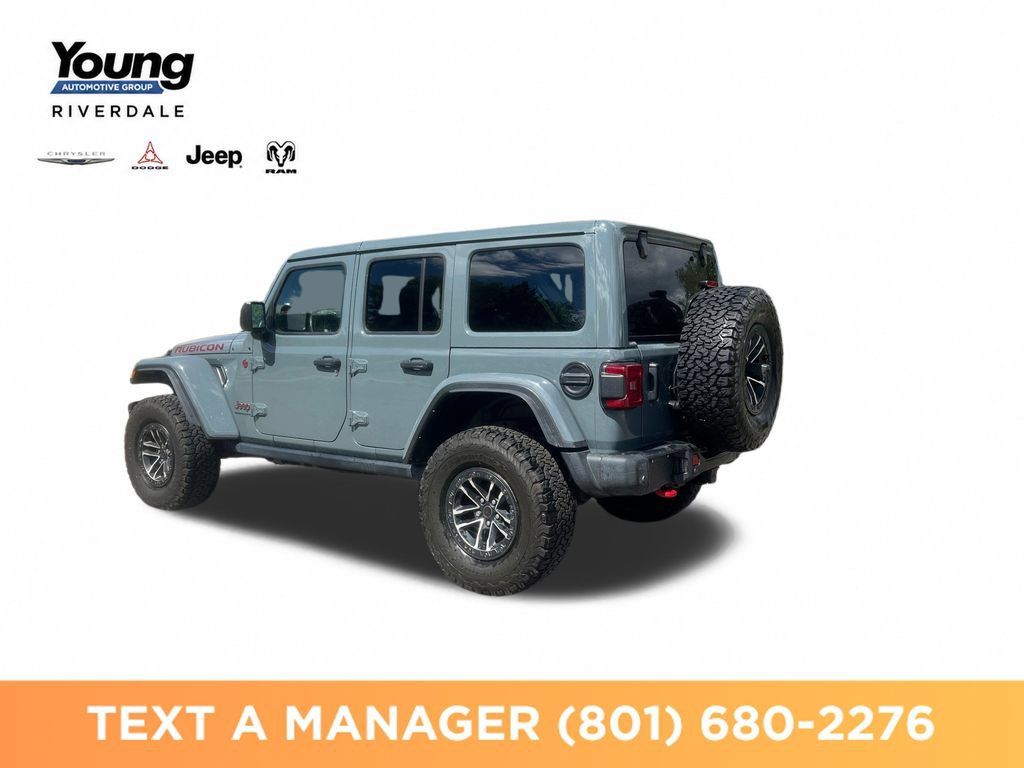 Used 2024 Jeep Wrangler Unlimited Rubicon AWD/4WD image 3