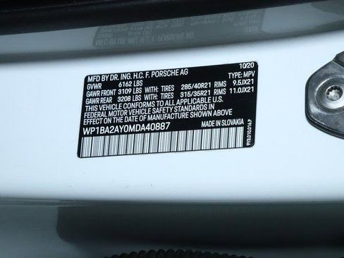 Used 2021 Porsche Cayenne Coupe image 22