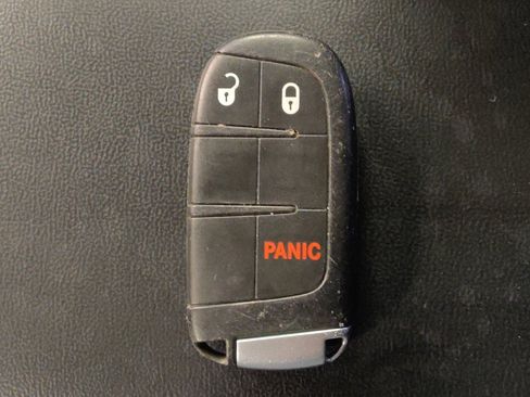 Used 2020 Dodge Journey SE w/ SE Popular Equipment Group image 32