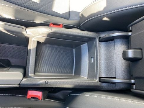 New 2025 Volkswagen Tiguan SE image 42