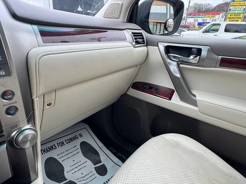 Used 2013 Lexus GX 460 Base AWD 4dr SUV image 14