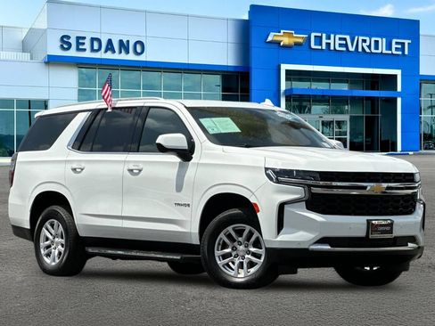 Used 2024 Chevrolet Tahoe LS RWD image 2