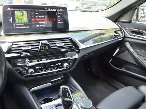 Used 2021 BMW 540i xDrive w/ Premium Package AWD/4WD image 23