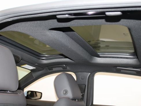 Used 2025 Cadillac CT5 V image 12