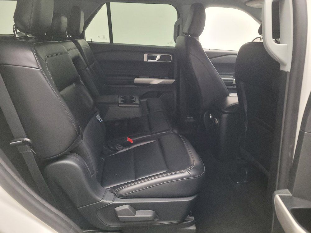 Used 2021 Ford Explorer XLT w/ Equipment Group 202A RWD image 19