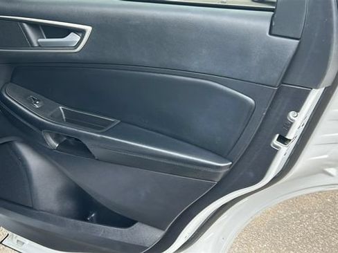 Certified 2022 Ford Edge SEL AWD/4WD image 12