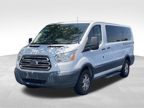 Used 2016 Ford Transit 150 XLT RWD image 19