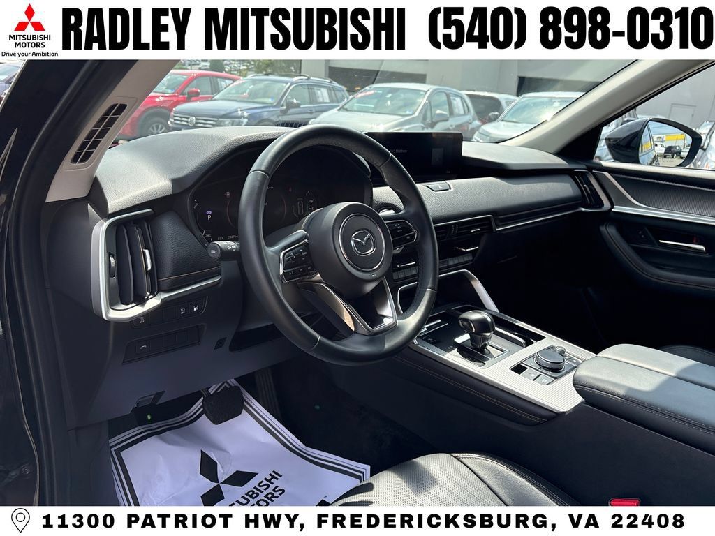 Used 2024 MAZDA CX-90 Plug-In Hybrid w/ Preferred AWD/4WD image 9