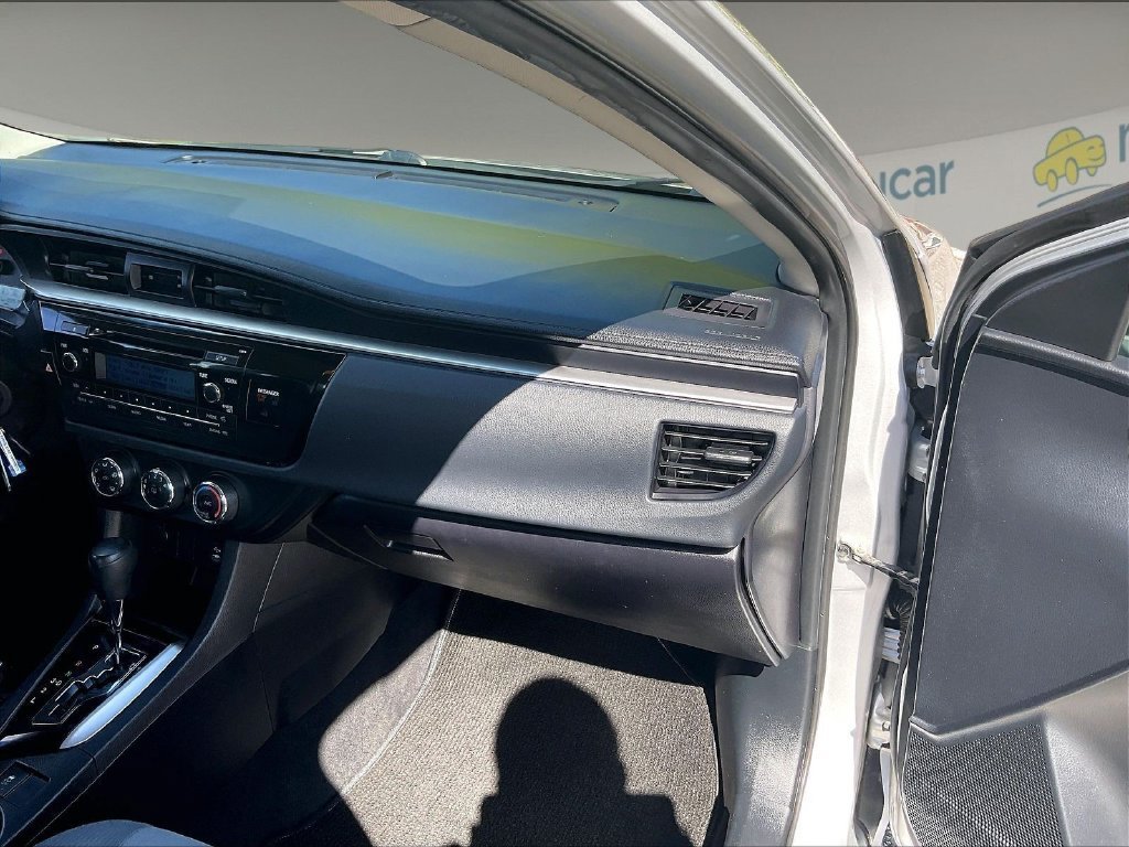 Used 2015 Toyota Corolla L FWD image 13