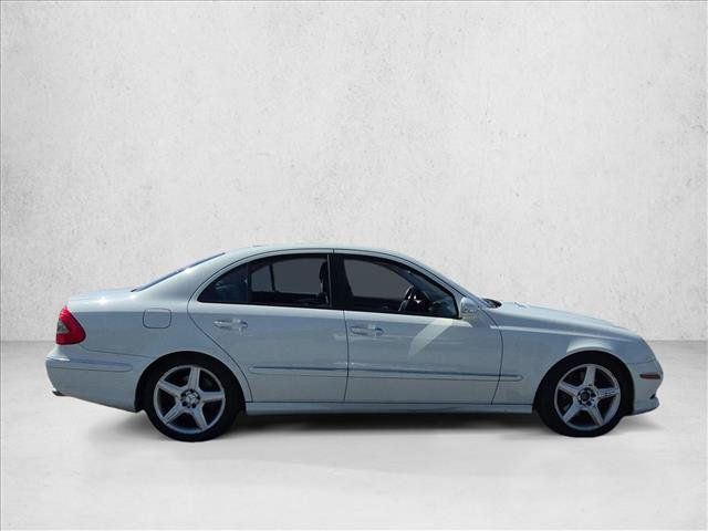 Used 2009 Mercedes-Benz E 350 Sedan image 4
