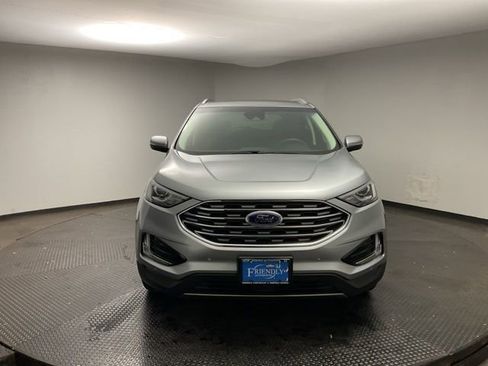 Used 2020 Ford Edge Titanium image 2