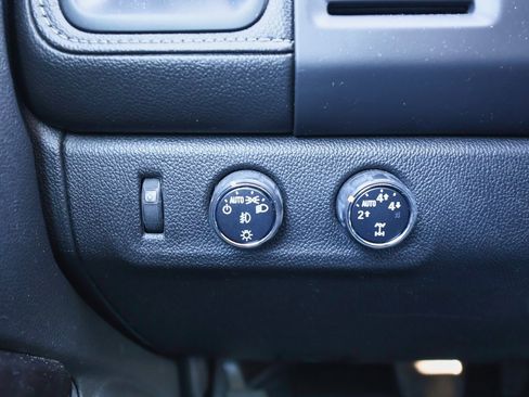 Used 2015 GMC Canyon SLE w/ SLE Convenience Package image 21