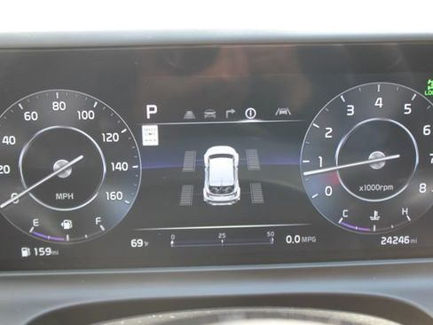 Certified 2024 Kia Seltos SX AWD/4WD image 17