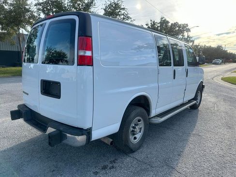 Used 2022 Chevrolet Express 2500 RWD 2500 135 w/ Driver Convenience Package image 4