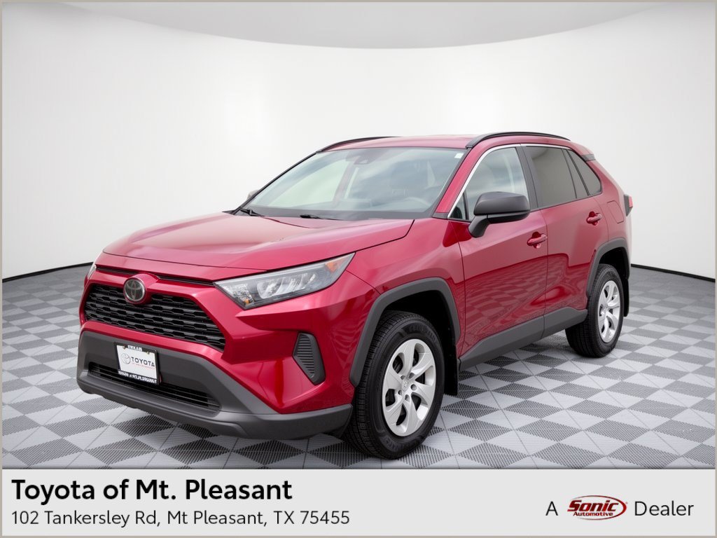 Used 2020 Toyota RAV4 LE FWD image 1