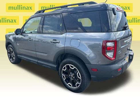 Certified 2025 Ford Bronco Sport Outer Banks w/ Outer Banks Tech Package+ AWD/4WD image 11
