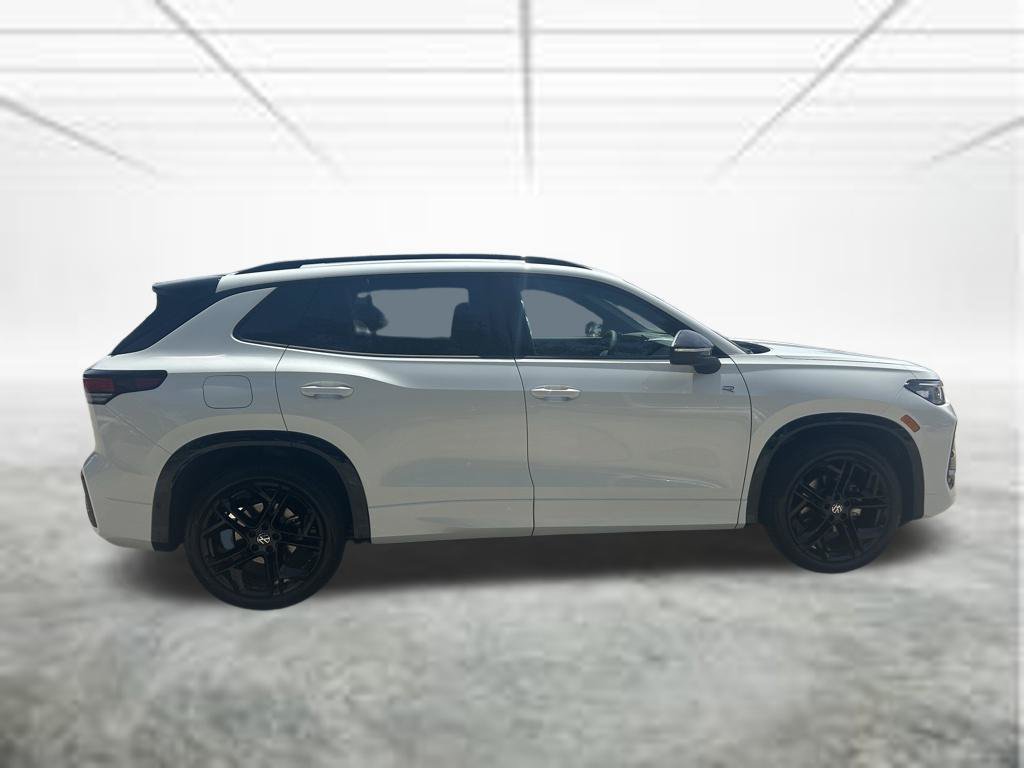 New 2026 Volkswagen Tiguan SE R-Line FWD image 7